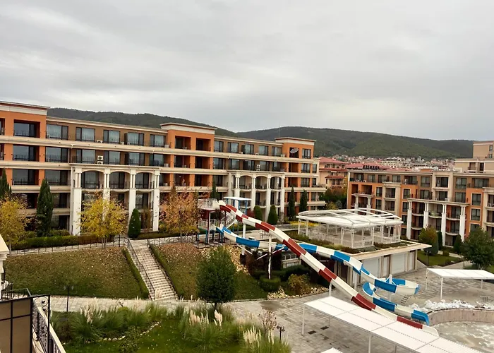 Luxury Premier * Szveti Vlasz